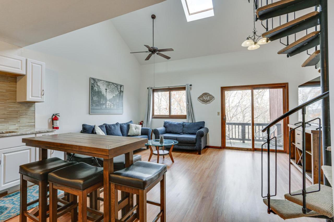 Township With Balcony Near Lifts! Vernon